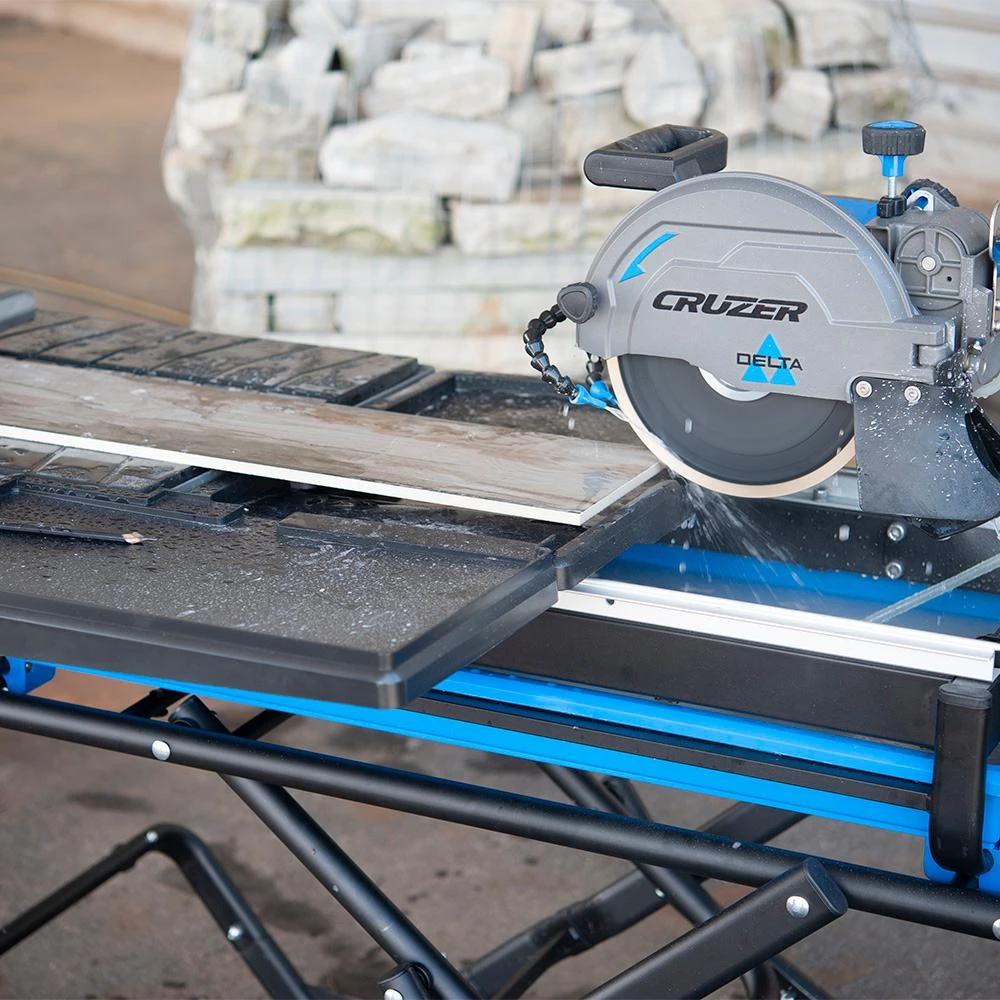 Delta Cruzer 7 Inch Wet Tile Saw With Folding Portable Stand 2 Delta Cruzer 7 Inch Wet Tile Saw With Folding Portable Stand - Image 2